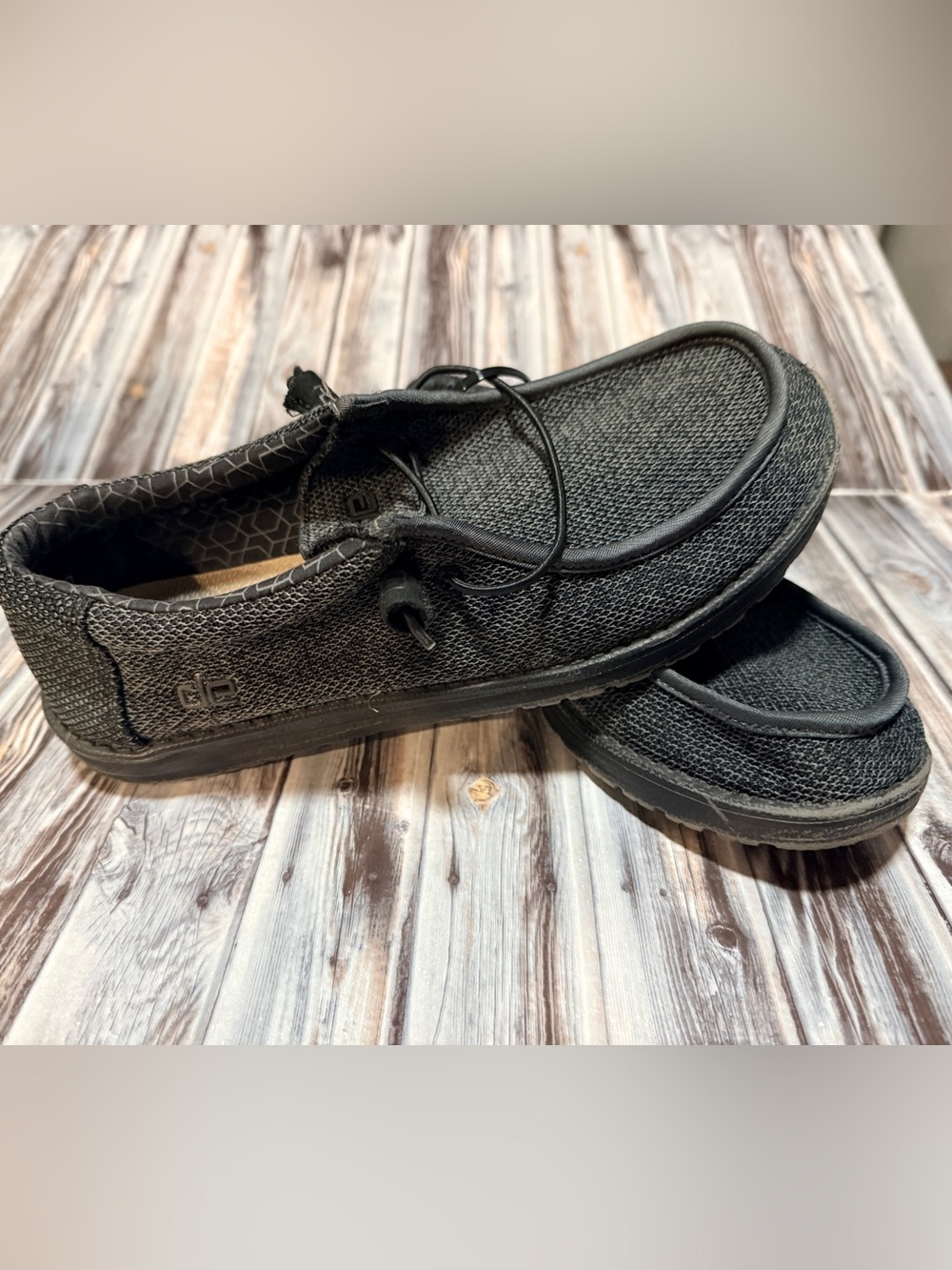 Hey Dude Wally Sox shoe, size Ladies 10 or Men’s 8, black